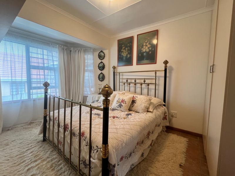 4 Bedroom Property for Sale in Fraaiuitsig Western Cape